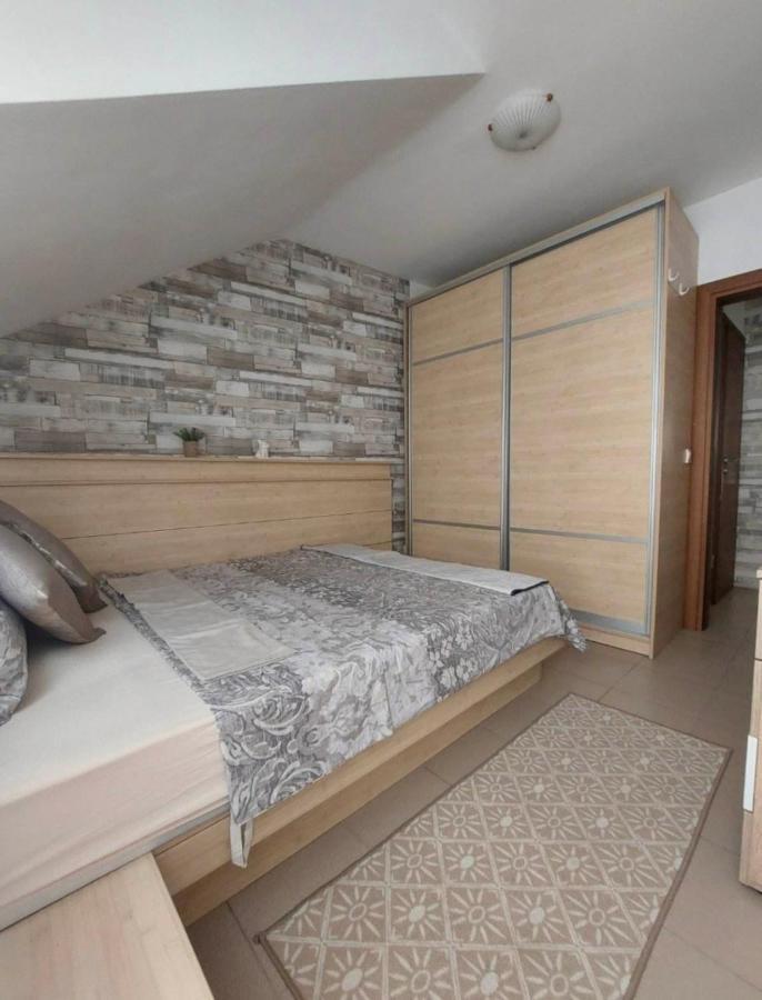 Апартамент Одесос Varna Extérieur photo